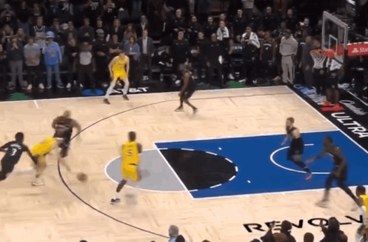 关于转折点！洛杉矶湖人远射贴柱；全明星赛今晨攻防权衡；质疑声仍在；赛程密集仍需轮换的信息