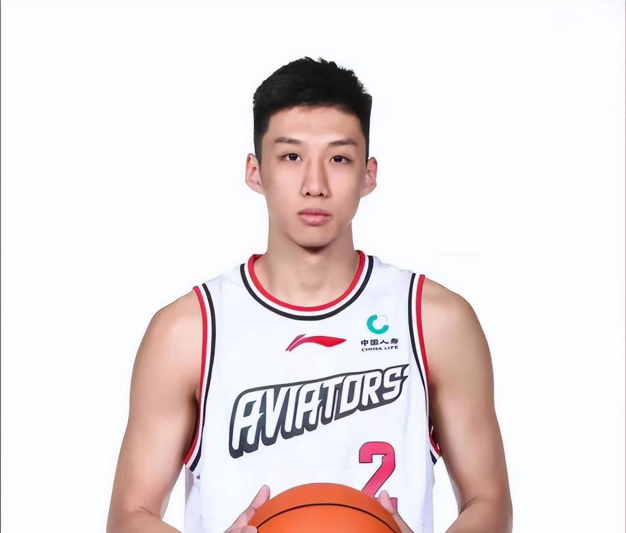 关于深圳男篮迎CBA季后赛关键赛，转会期强势反弹，悬念犹存，医务组通报恢复的信息